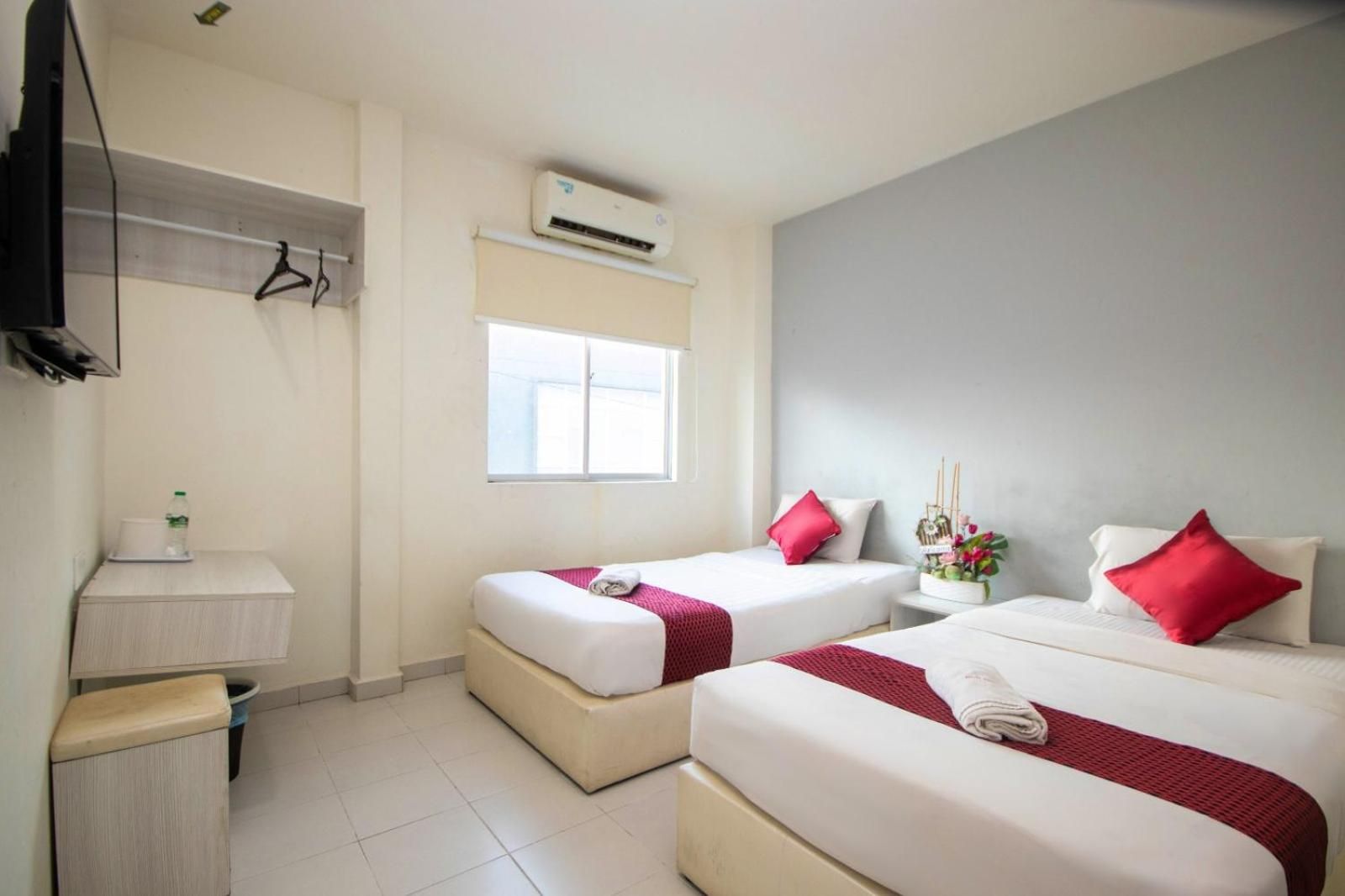 undefined Sun Inns Hotel Laksamana 5