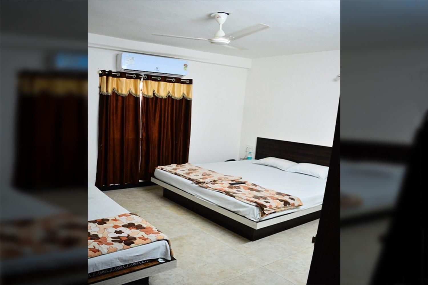 Triple Room with Private Bathroom