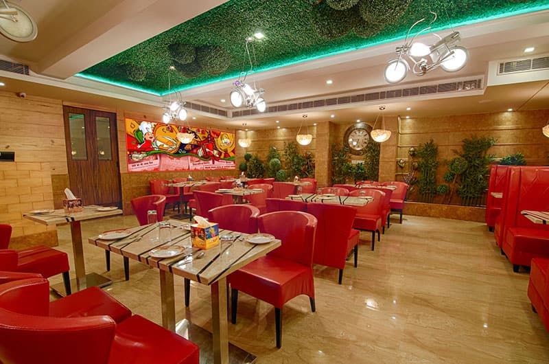 Food & Dining