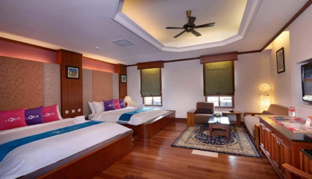 Grand Pool Villa (Upper - on 1st floor)