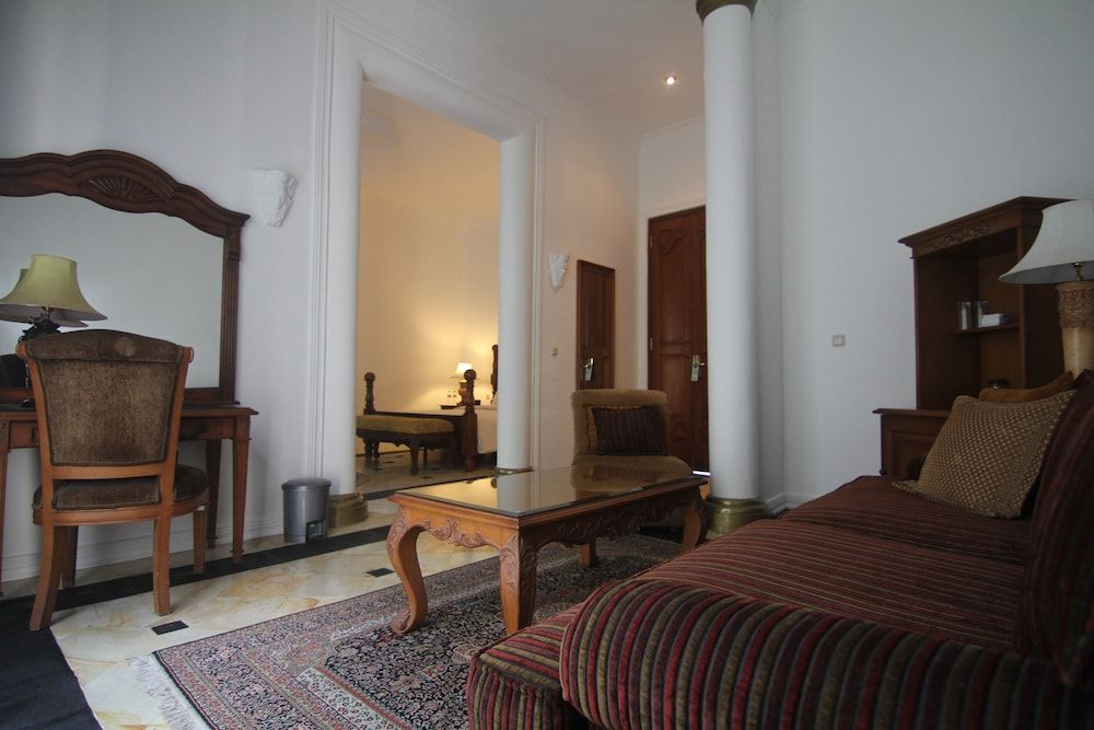 Sarasvati Borobudur Royal Suite 6