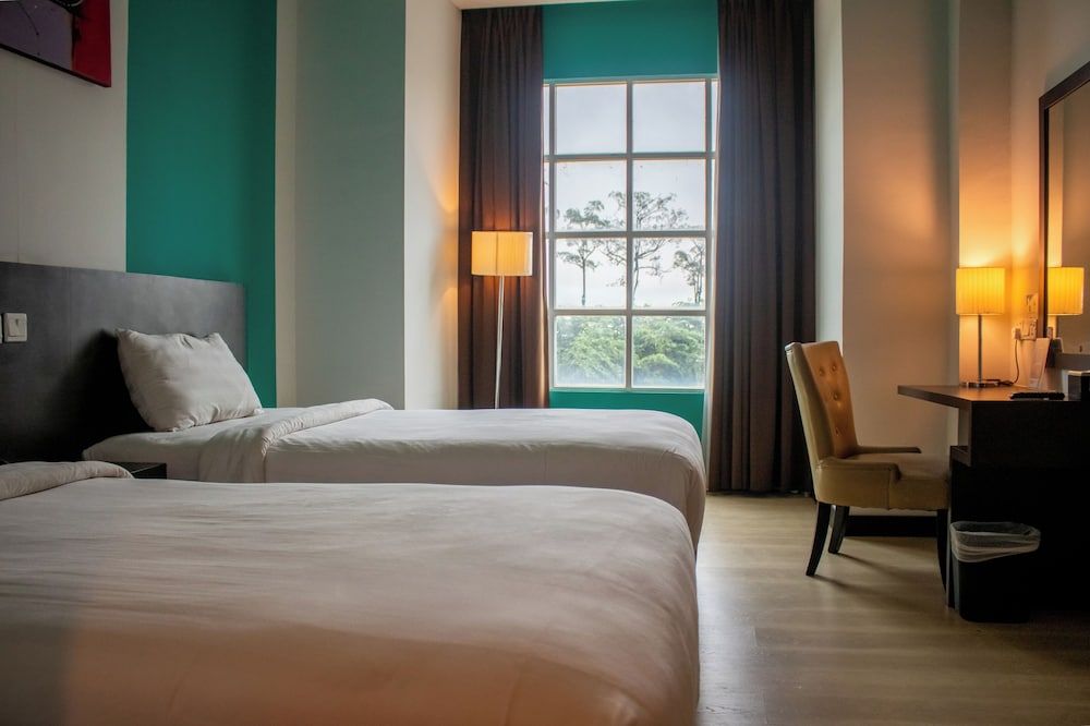 King's Hotel Nagoya Batam Deluxe Twin Room