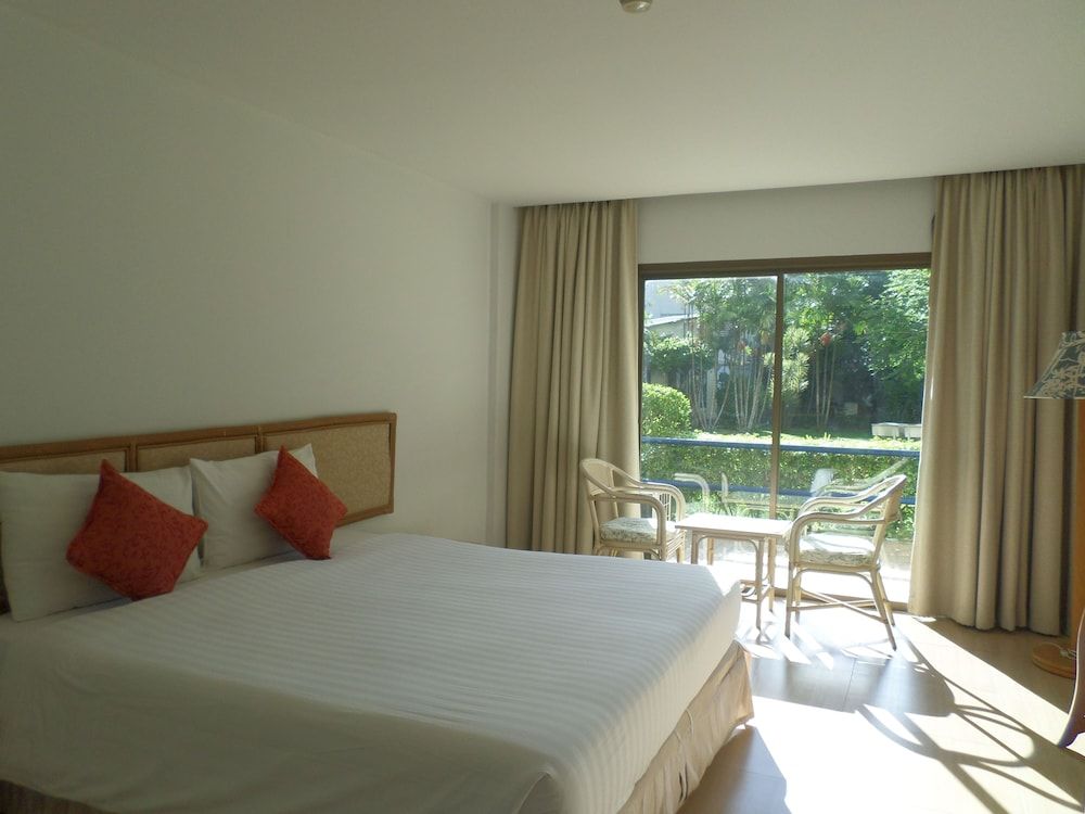 Nautical Inn Superior Room, Garden View 5