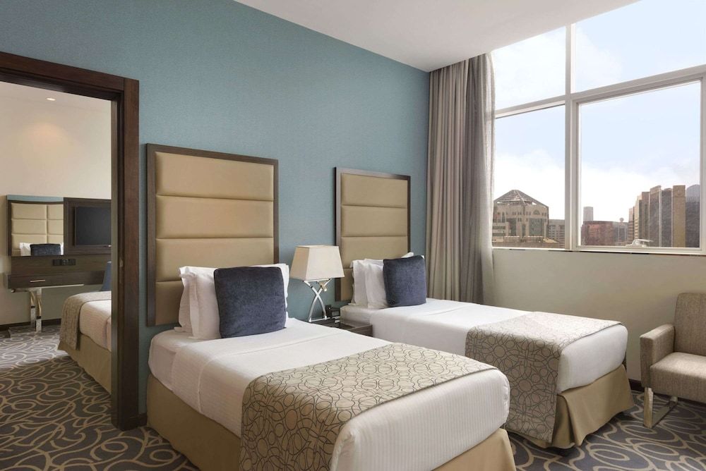 Deluxe Room, 1 Twin Bed, Partial Sea View
