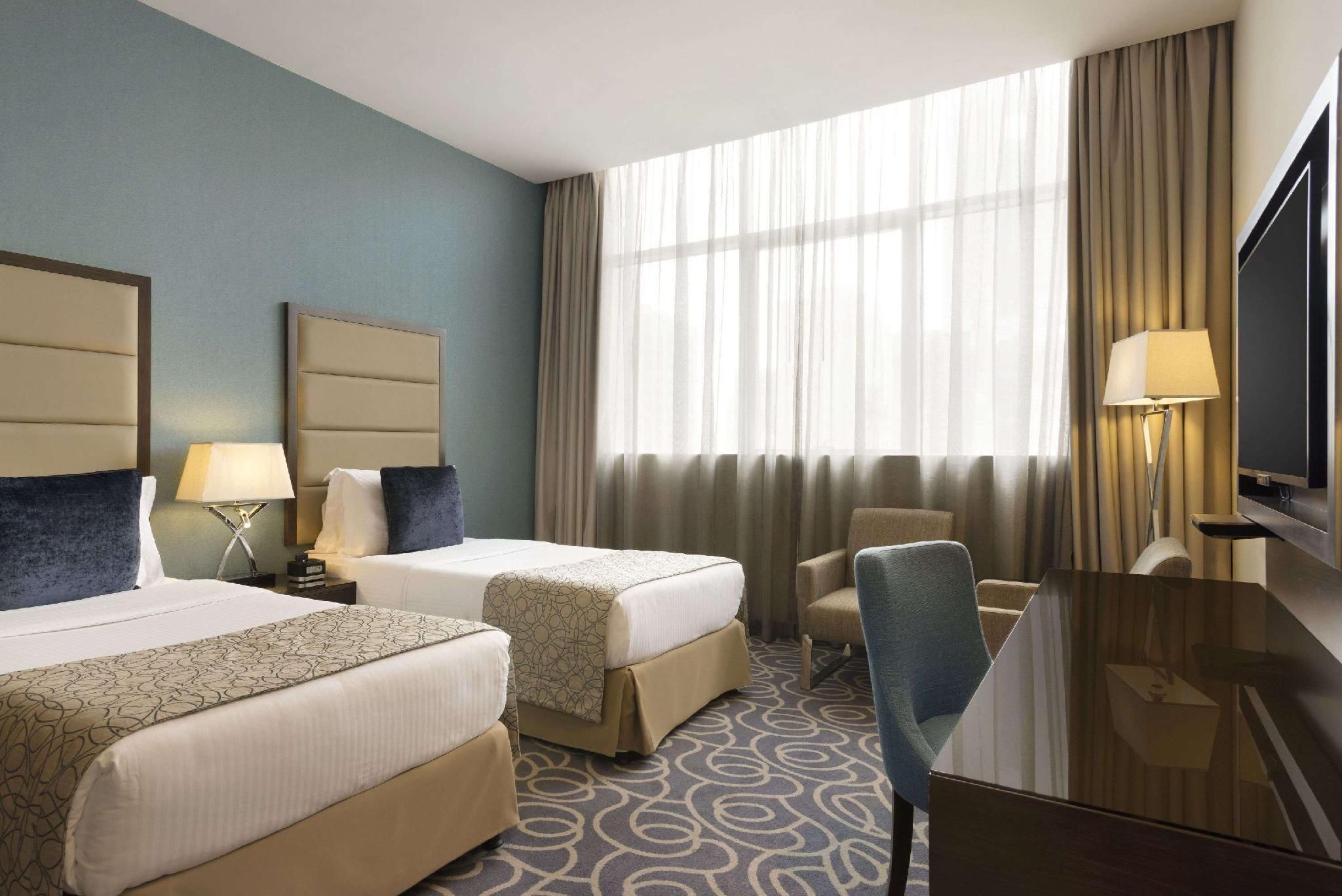 Ramada by Wyndham Abu Dhabi Corniche Deluxe City View Twin