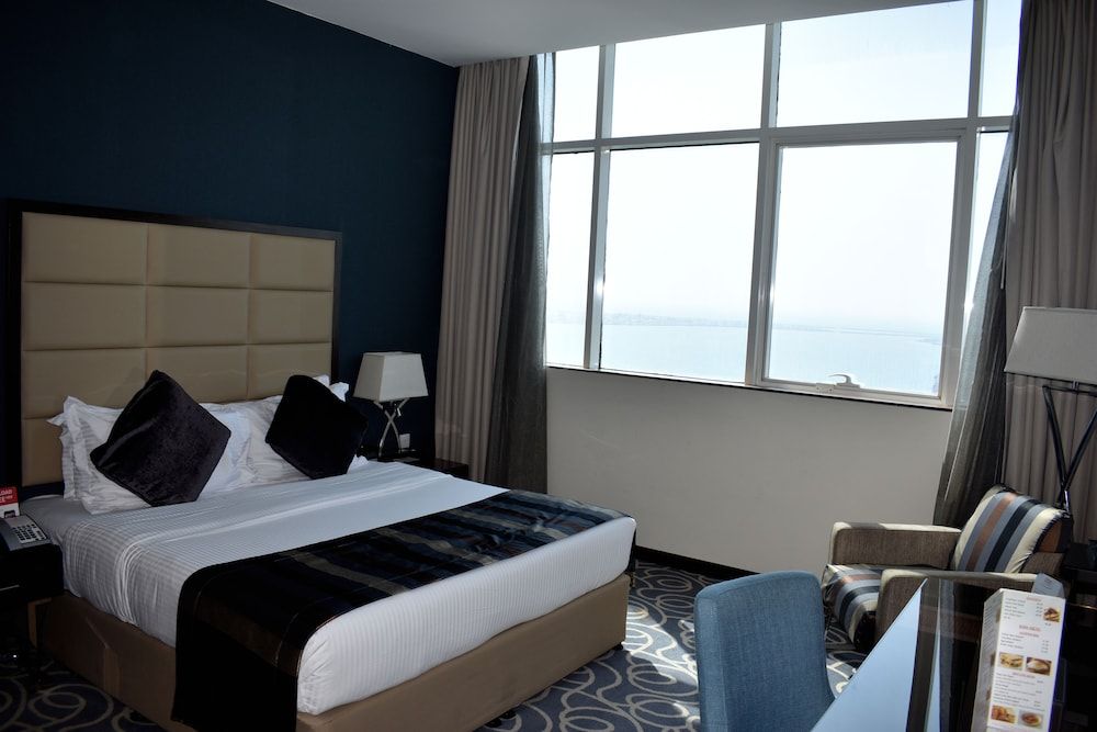 undefined Ramada by Wyndham Abu Dhabi Corniche 7