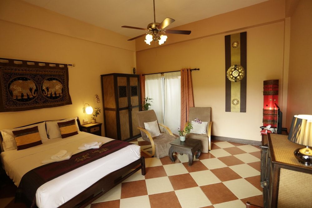 Guesthouse Liam's Suan Dok Mai Deluxe Double Room 13