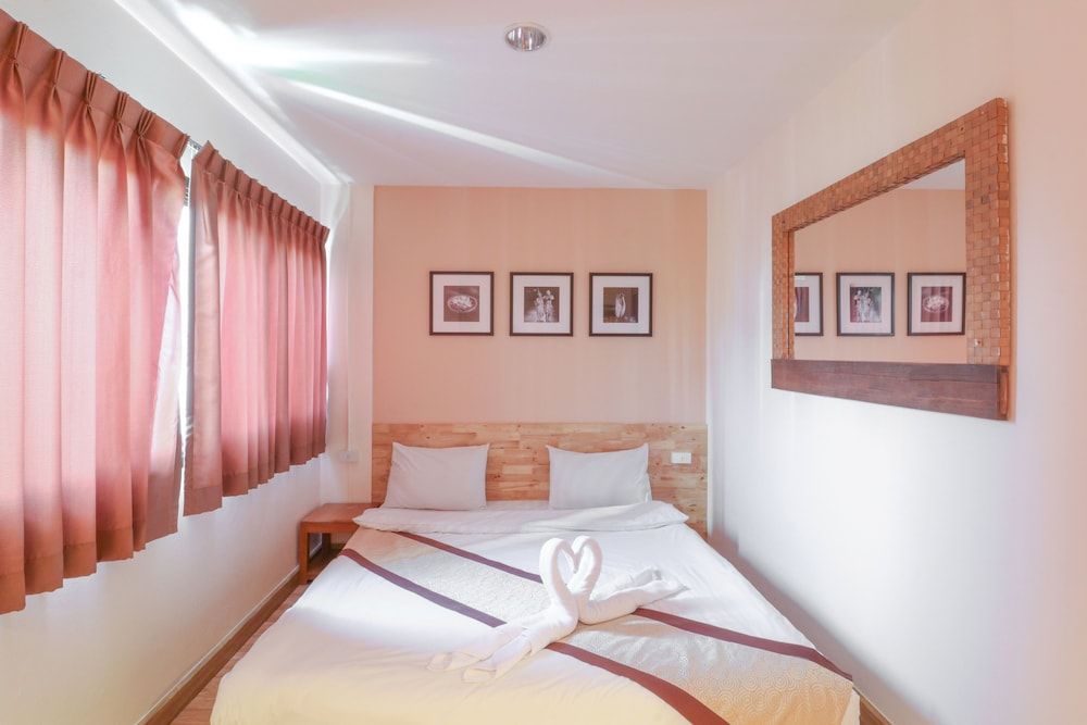 Double Room, 1 King Bed
