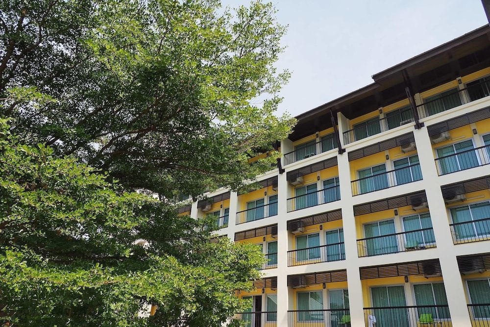 undefined Sakorn Residence and Hotel 7