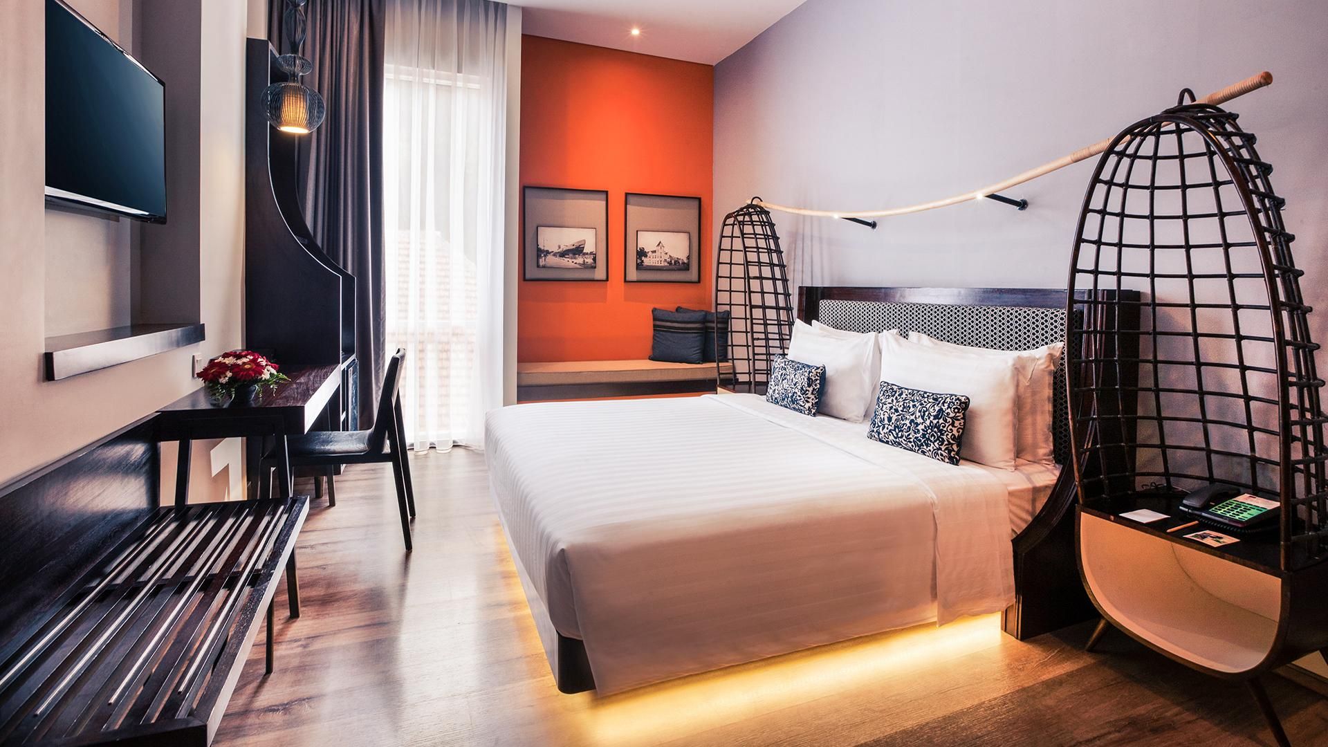 Privilege Luxe King, Ideal For Family - 1 King Size Bed