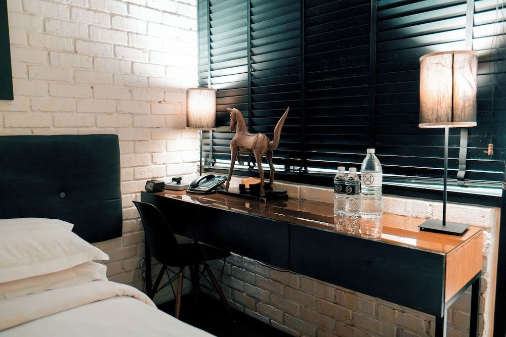 M Boutique Hotel Standard Queen No Window 5