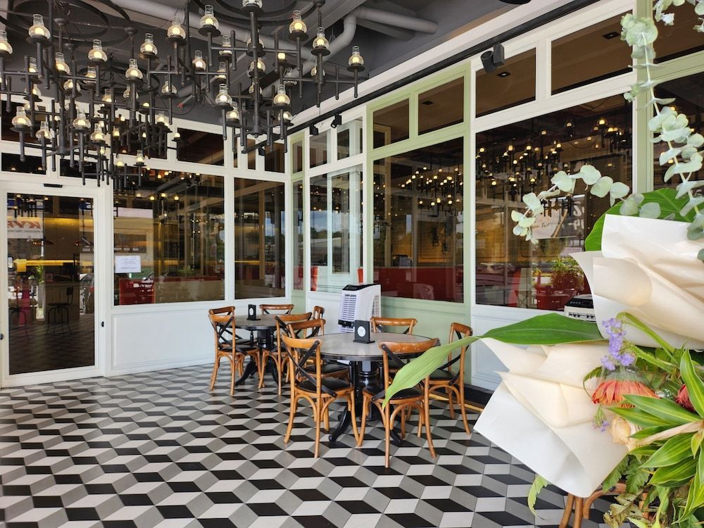 undefined M Boutique Hotel 9