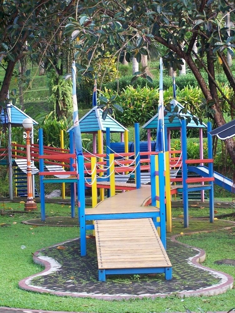 Children's Play Area