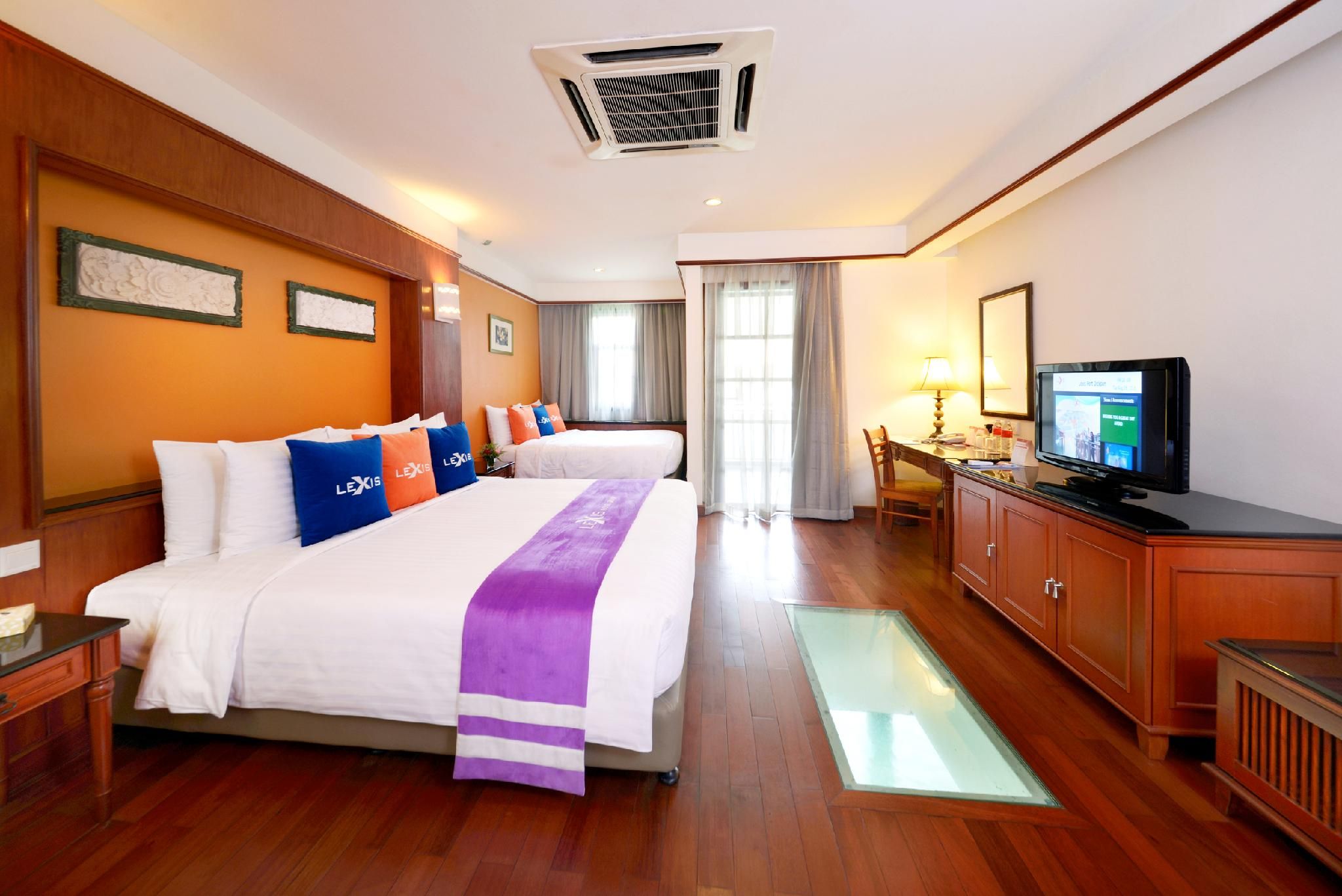 Lexis Port Dickson Premium Water Chalet 2