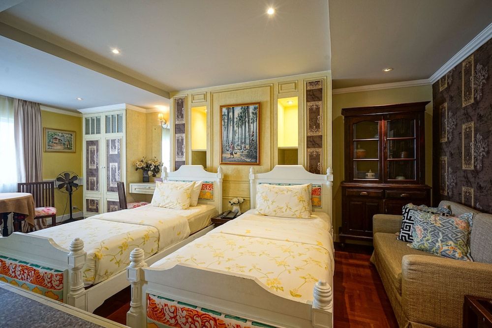 Grand Deluxe Twin Room