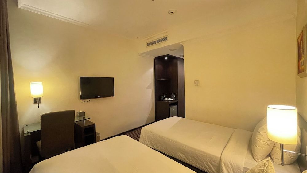 undefined Harmoni One Convention Hotel & Service Apartments 6