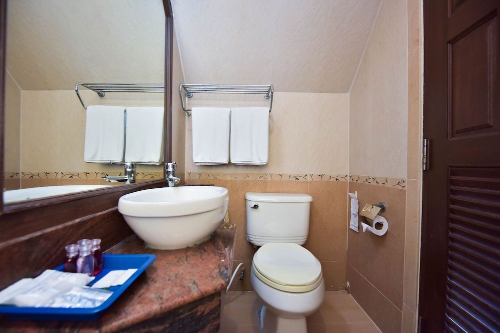 OYO 389 Sira Boutique Residence Superior Twin Room 7