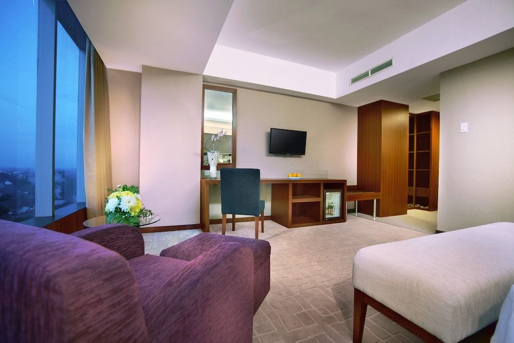 Aston Madiun Hotel & Conference Center Premier Room 4