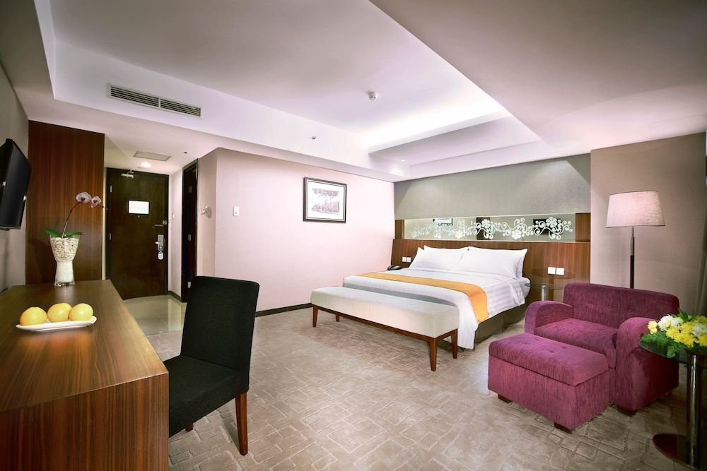 Aston Madiun Hotel & Conference Center Premier Room