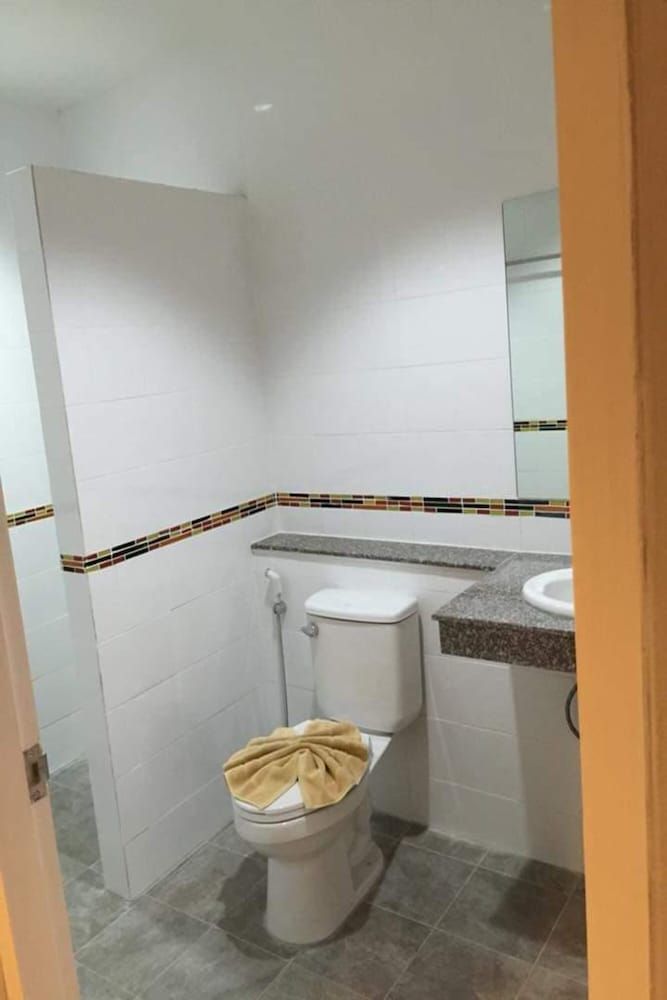 P.F Mansion Double Room 9