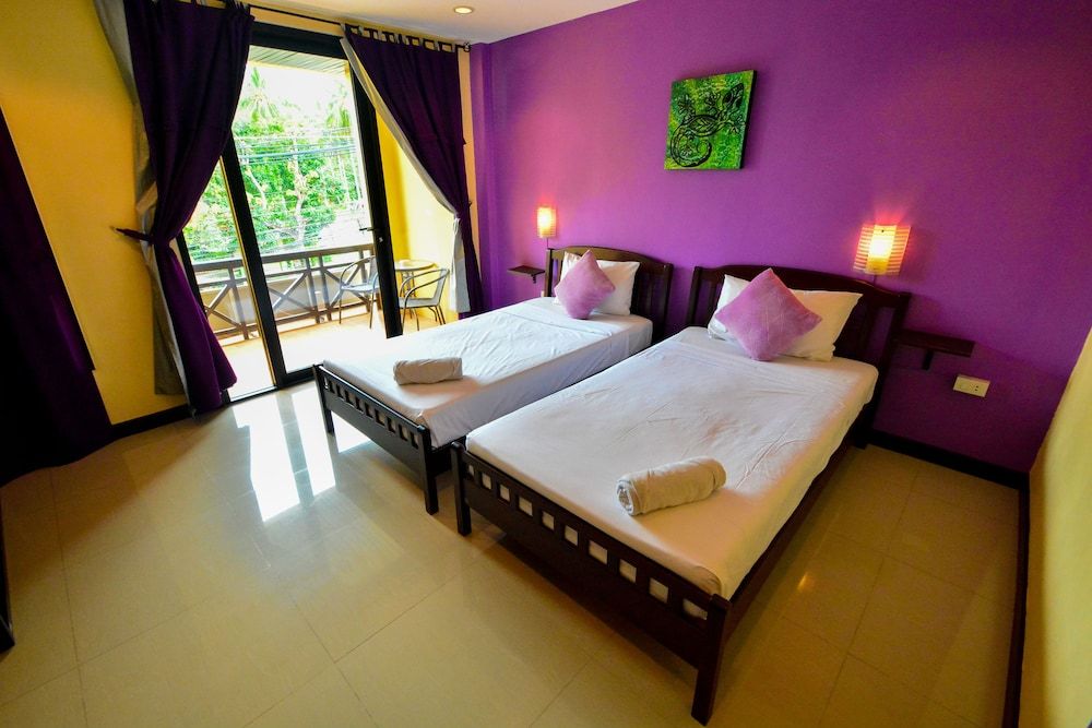 undefined Gecko Hotel 2