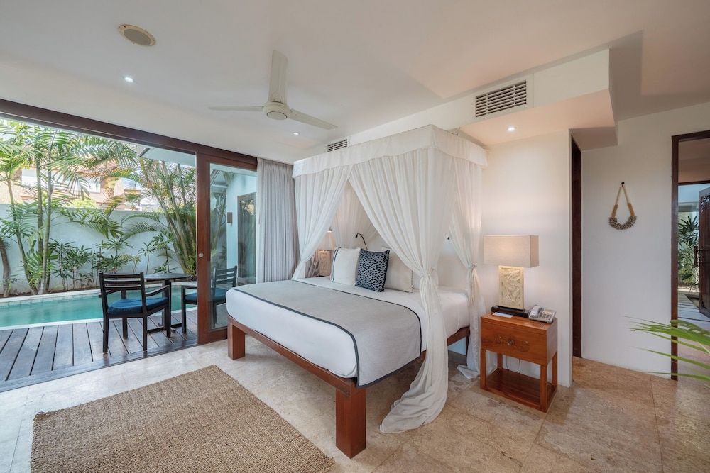 Two Bedroom Apartment with Pool