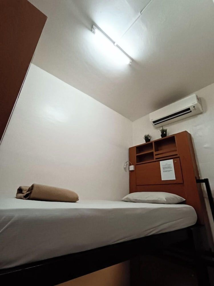 Basic Shared Dormitory, Mixed Dorm, Non Smoking, Ground Floor