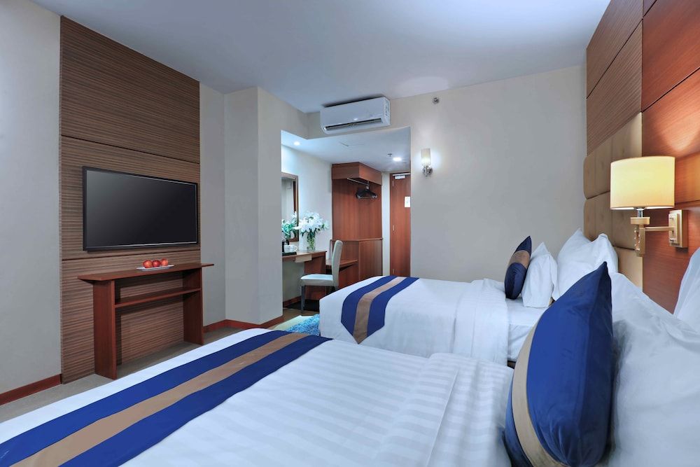 Aston Inn Gideon Batam Deluxe Room 4