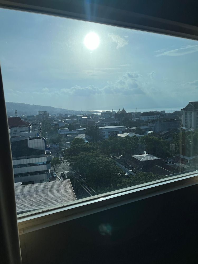 Swiss-Belhotel Ambon Deluxe Room 2