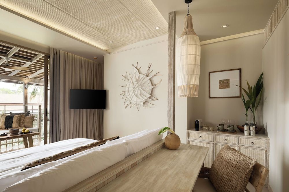 Phangan Bayshore Resort Deluxe Premium Double Room 4