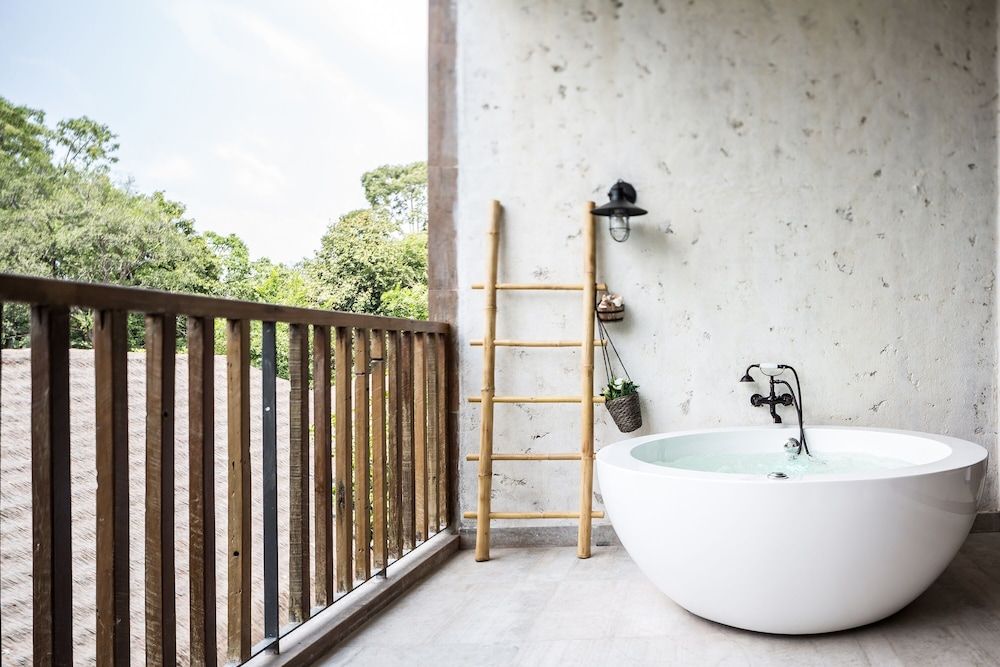 U Pattaya Superior Seaview Jacuzzi (24 Hours Use of Room) 8