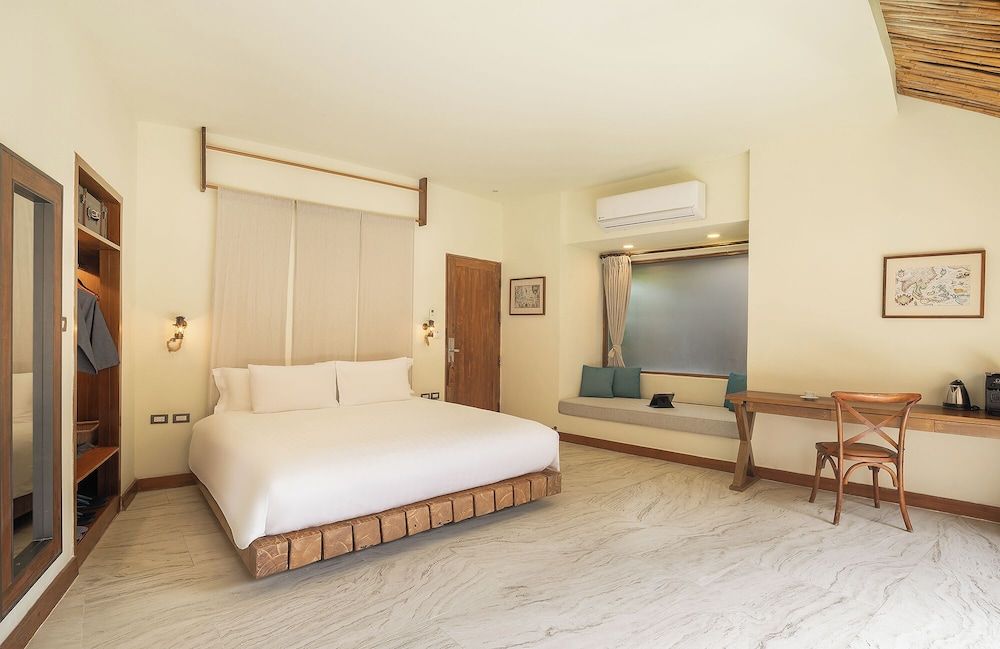 U Pattaya Pool Access Villa (24-Hours Use of Room)