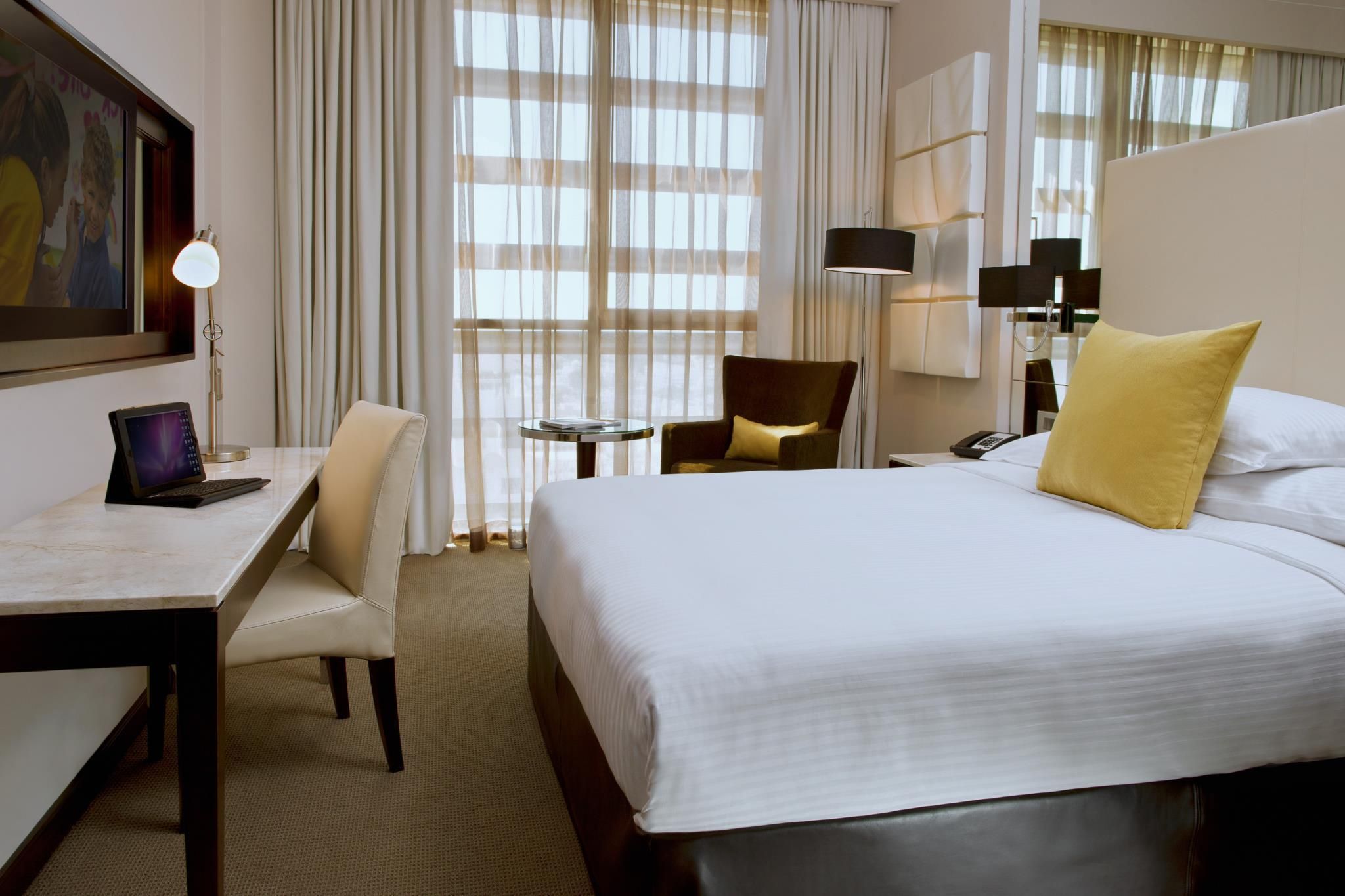 Centro Capital Centre Centro Room with Queen Bed 2