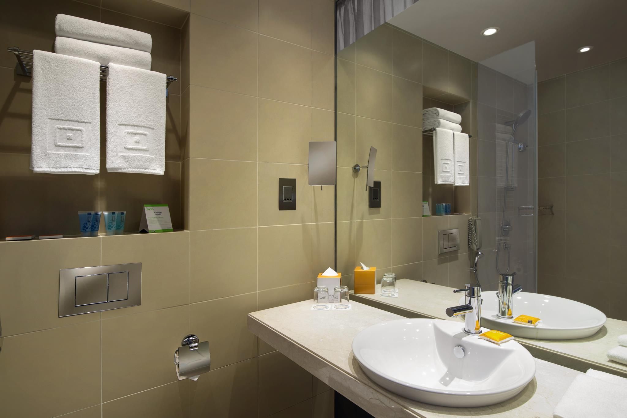 Centro Capital Centre Centro Room with Queen Bed 5