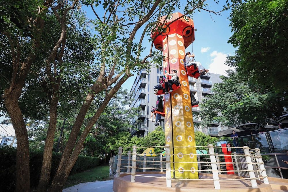 Children's play area - outdoor