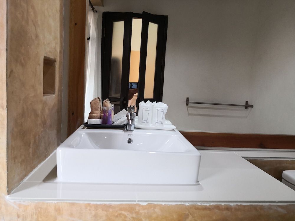 Flora I Talay Back Garden Bungalow 13