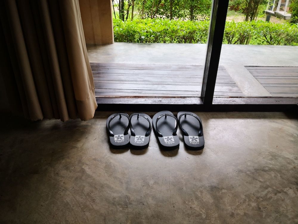 Flora I Talay Back Garden Bungalow 17