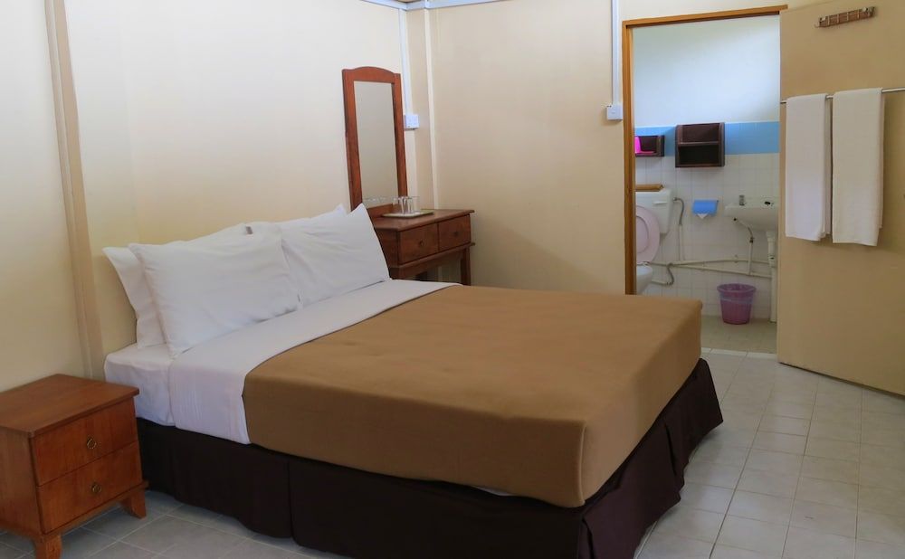 Mile 36 Lodge Union Room, Garden View 4