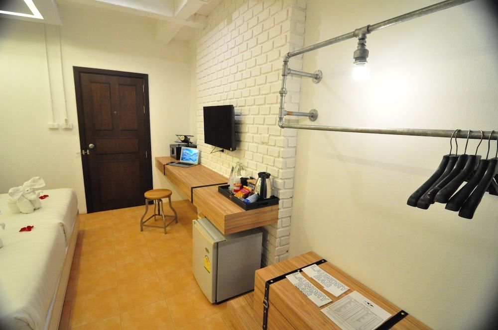 undefined Forty Winks Phuket 10