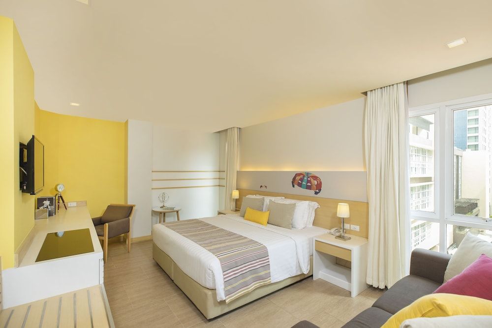 Pattaya Sea View Hotel Deluxe Double Room, City View