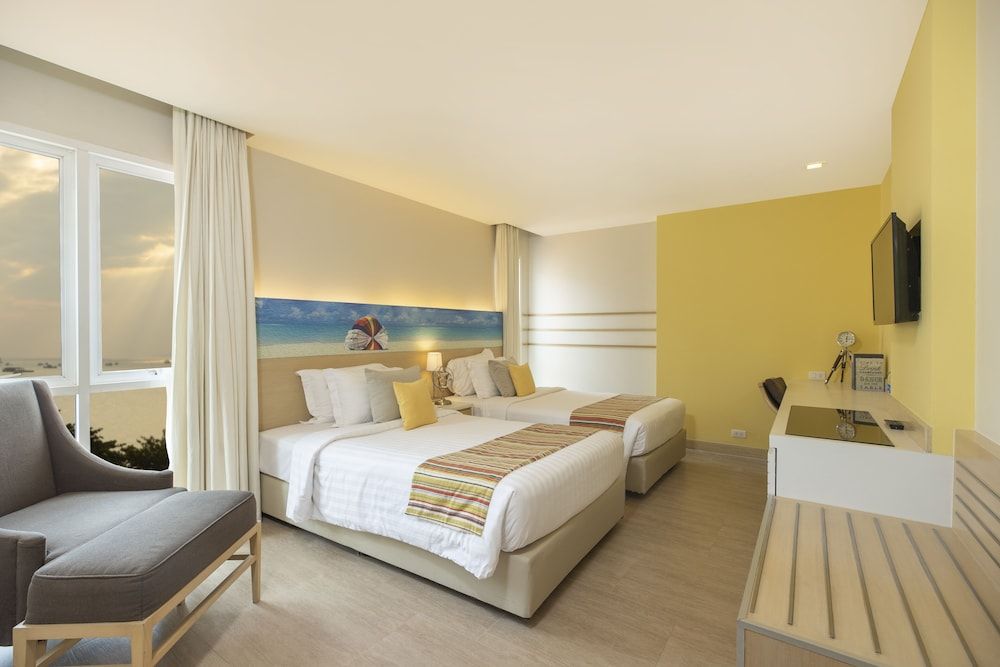 Pattaya Sea View Hotel Deluxe Double Room, City View 2