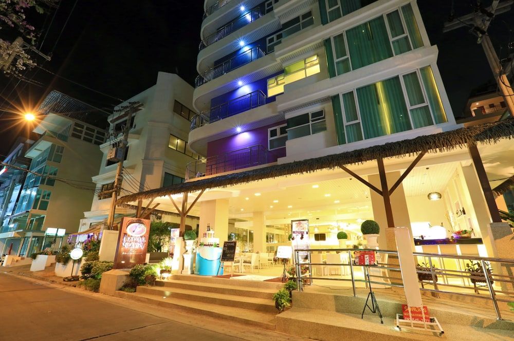 undefined Pattaya Sea View Hotel 7