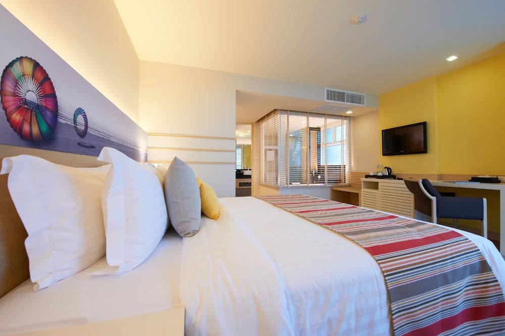 Pattaya Sea View Hotel Deluxe Double Room, City View 7
