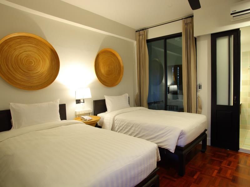 undefined 99 The Gallery Hotel 10