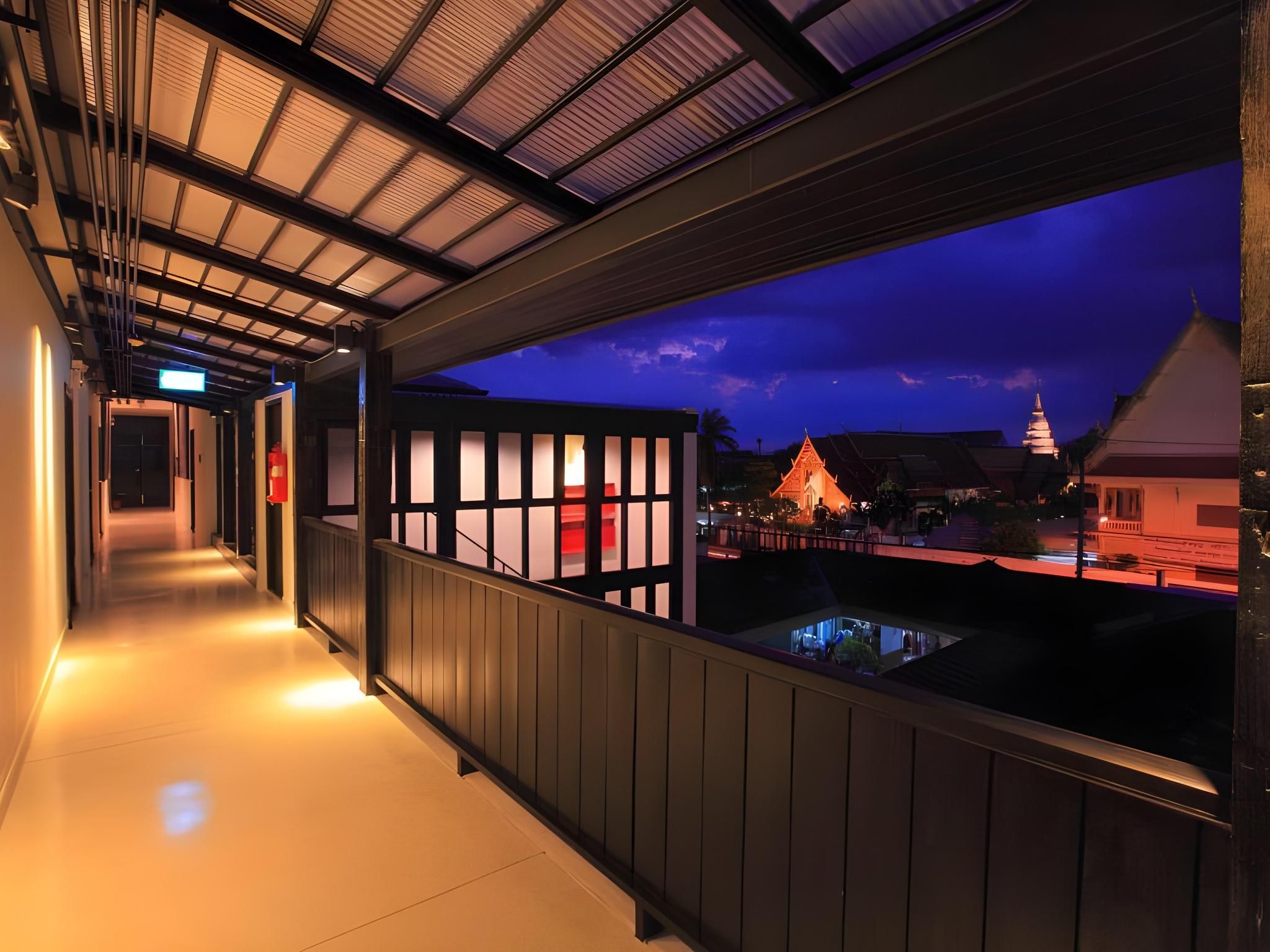 undefined 99 The Gallery Hotel 5