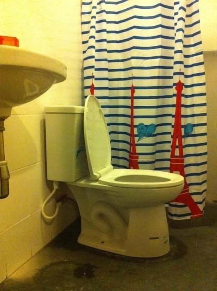 Monkey Samui Hostel Superior Room 3