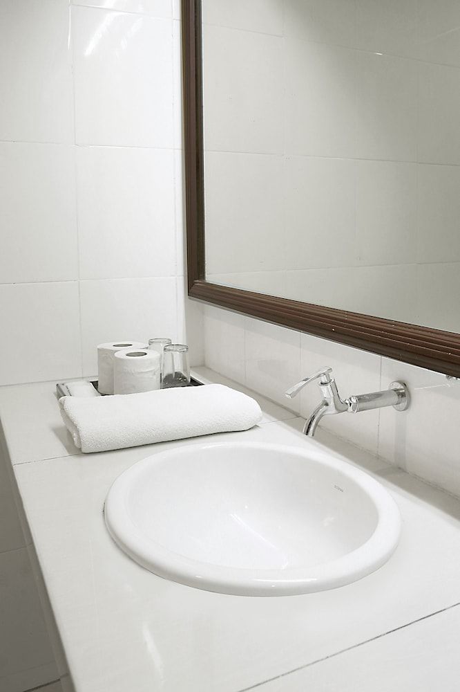 Garden Inn Triple Room 4