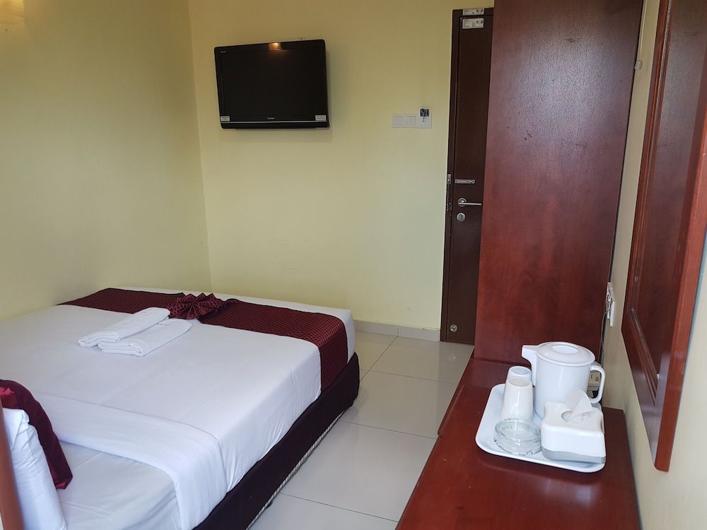 Sun Inns Hotel Bandar Puchong Utama Deluxe Queen Room without Window