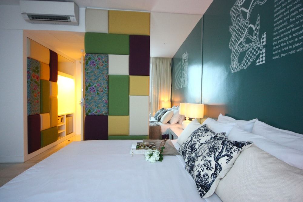 Hotel 19 Penang Deluxe King 3