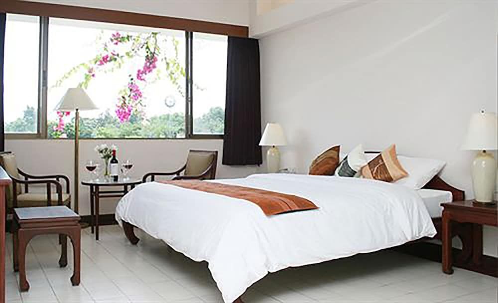 Mae Pim Resort Hotel Superior Twin room 3